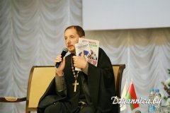 Иерей Сергий Семашко презентовал представителям государства и общественности учебник «Духовность и патриотизм» Иерей Сергий Семашко презентовал представителям государства и общественности учебник «Духовность и патриотизм»