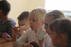 Начался новый учебный год в воскресной школе Свято-Троицкого храма в Зельве Начался новый учебный год в воскресной школе Свято-Троицкого храма в Зельве