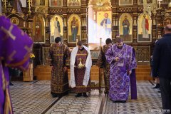 В Неделю по Воздвижении архиепископ Антоний совершил Литургию в Покровском кафедральном соборе города Гродно [+ ВИДЕО]