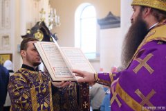 В Неделю по Воздвижении архиепископ Антоний совершил Литургию в Покровском кафедральном соборе города Гродно [+ ВИДЕО]