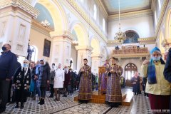 В Неделю по Воздвижении архиепископ Антоний совершил Литургию в Покровском кафедральном соборе города Гродно [+ ВИДЕО]