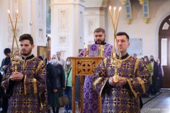 В Неделю по Воздвижении архиепископ Антоний совершил Литургию в Покровском кафедральном соборе города Гродно [+ ВИДЕО]
