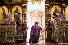 В Неделю по Воздвижении архиепископ Антоний совершил Литургию в Покровском кафедральном соборе города Гродно [+ ВИДЕО]