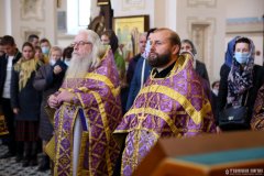 В Неделю по Воздвижении архиепископ Антоний совершил Литургию в Покровском кафедральном соборе города Гродно [+ ВИДЕО]