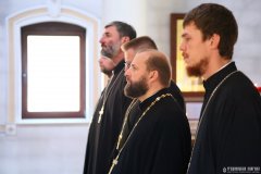 Правящий архиерей привел к присяге судей Епархиального суда Правящий архиерей привел к присяге судей Епархиального суда