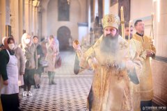 В канун Недели 16-й по Пятидесятнице архиепископ Антоний совершил всенощное бдение в Покровском кафедральном соборе города Гродно В канун Недели 16-й по Пятидесятнице архиепископ Антоний совершил всенощное бдение в Покровском кафедральном соборе города Гродно