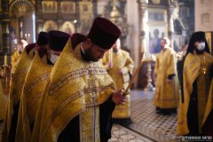 В канун Недели 16-й по Пятидесятнице архиепископ Антоний совершил всенощное бдение в Покровском кафедральном соборе города Гродно В канун Недели 16-й по Пятидесятнице архиепископ Антоний совершил всенощное бдение в Покровском кафедральном соборе города Гродно