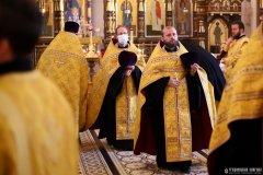 В канун Недели 16-й по Пятидесятнице архиепископ Антоний совершил всенощное бдение в Покровском кафедральном соборе города Гродно В канун Недели 16-й по Пятидесятнице архиепископ Антоний совершил всенощное бдение в Покровском кафедральном соборе города Гродно