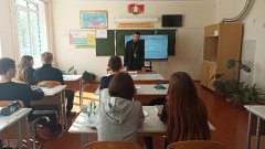 Протоиерей Сергий Быр провел беседу со старшеклассниками Подоросской средней школы Протоиерей Сергий Быр провел беседу со старшеклассниками Подоросской средней школы