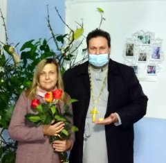 Протоиерей Игорь Волков поздравил с праздником Покрова Пресвятой Богородицы многодетных прихожанок Протоиерей Игорь Волков поздравил с праздником Покрова Пресвятой Богородицы многодетных прихожанок