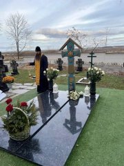 Архиепископ Антоний совершил панихиду у могилы Митрополита Филарета (Вахромеева) Архиепископ Антоний совершил панихиду у могилы Митрополита Филарета (Вахромеева)