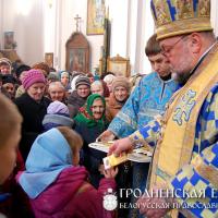 8 января 2014 года. В день попразднства Рождества Христова архиепископ Артемий совершил литургию в кафедральном соборе Волковыска