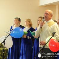 4 мая 2014 года. Концерт, посвященный дню жен-мироносиц в Свято-Владимирском приходе