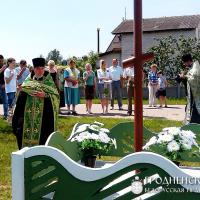 8 июня 2014 года. Освящение поклонных крестов в деревне Скрибовцы