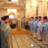 14 октября 2014 года. В день Покрова Богородицы архиепископ Артемий совершил литургию и хиротонию в кафедральном соборе Гродно