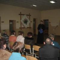 13 марта 2015 года. Священник принял участие в родительских собраниях Волковысских школ