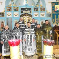 3 апреля 2015 года. В храме деревни Свислочь состоялось соборное служение духовенства Скидельского благочиния