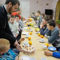 20 апреля 2015 года. Братчики поздравили с Пасхой воспитанников Волковысского детского дома