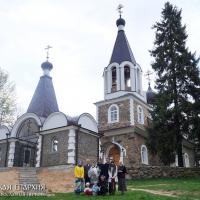 1 мая 2015 года. Братчики Благовещенского прихода Волковыска совершили паломничество в Велико-Кракотский мужской монастырь