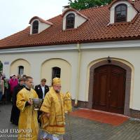 22 мая 2015 года. Архиепископ Артемий совершил литургию в домовой церкви Святителя Николая Архиерейского Подворья