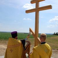 5 июля 2015 года. На месте будущего храма в микрорайоне «Ольшанка» освятили поклонный крест