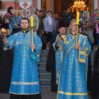 У Свята-Пакроўскі кафедральны сабор прывязлі Благадатны агонь ад гроба Хрыста ў Іерусаліме