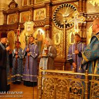 У Свята-Пакроўскі кафедральны сабор прывязлі Благадатны агонь ад гроба Хрыста ў Іерусаліме