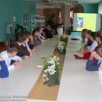 22 октября 2015 года. В библиотеке города Скиделя состоялась встреча учащихся школы №1 со священником