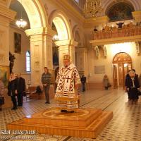 2 ноября 2015 года. Архиепископ Артемий совершил Божественную литургию в кафедральном соборе города Гродно