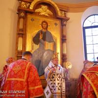 2 ноября 2015 года. Архиепископ Артемий совершил Божественную литургию в кафедральном соборе города Гродно