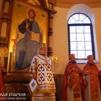 2 ноября 2015 года. Архиепископ Артемий совершил Божественную литургию в кафедральном соборе города Гродно