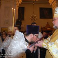 В день Рождества Христова архиепископ Артемий совершил вечерню в кафедральном соборе Гродно
