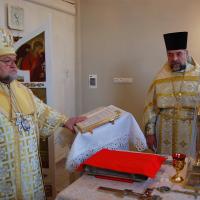 Архиепископ Артемий совершил литургию в храме Архангела Михаила города Скидель