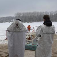 В Волковыске прошло традиционное крещенское купание