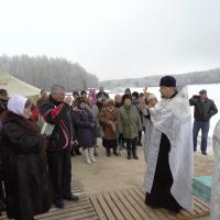 В Волковыске прошло традиционное крещенское купание