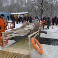 В Волковыске прошло традиционное крещенское купание