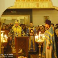 Архиепископ Артемий совершил литургию на приходе в честь иконы Божией Матери «Взыскание погибших» города Гродно