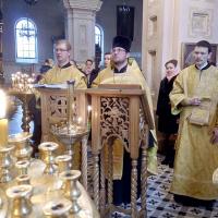Благодарственный молебен в Покровском соборе по случаю 20-летия архиерейской хиротонии архиепископа Артемия