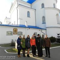 Ученики Голынковской средней школы совершили паломничество в Жировичи и Сынковичи