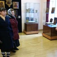 Прихожане храма в честь Собора Всех Белорусских Святых посетили выставку «Зорка Пуцяводная»