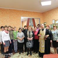 Священник посетил учебные заведения поселка Зельва