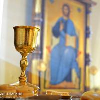 В Неделю сыропустную архиепископ Артемий совершил литургию в кафедральном соборе Гродно