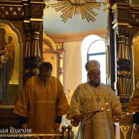 В Неделю сыропустную архиепископ Артемий совершил литургию в кафедральном соборе Гродно