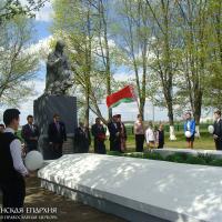 Священник совершил литию на братской могиле в деревне Партизанская