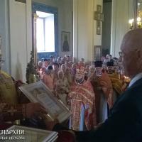 Архиепископ Артемий совершил литургию и освящение креста и купола Александро-Невской церкви д. Вертелишки