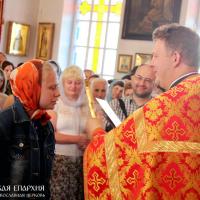 В Свято-Владимирском приходе вручили свидетельства об окончании воскресной школы и катехизических курсов