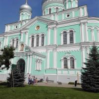Паломническая поездка прихожан Свято-Михайловской церкви Скиделя в Дивеево