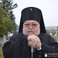 В день праздника Воздвижения Креста Господня архиепископ Артемий совершил литургию в храме города Свислочь