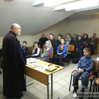Открытый урок по подготовке детей к первой исповеди прошел в воскресной школе Владимирской церкви Гродно