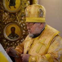 Архиепископ Артемий совершил в Покровском соборе Божественную литургию и иерейскую хиротонию